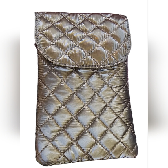 Chico's - Small Metallic Bronze Quilted Crossbody w/ 3 Pockets Adjustable Strap - Picture 2 of 6